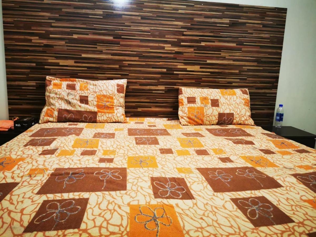 Gulshan Guest House Karachi Buitenkant foto