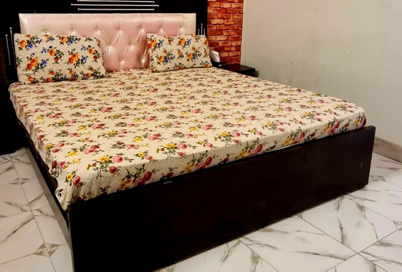 Gulshan Guest House Karachi Buitenkant foto
